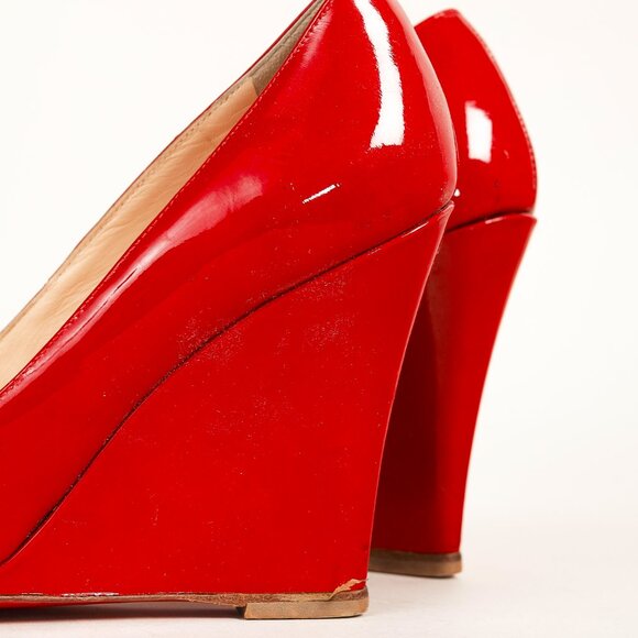 Christian Louboutin Ron Ron 100 Red Patent Leather Wedges - Picture 7 of 8